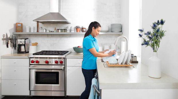 春節(jié)臨近家政保潔員提前現(xiàn)返鄉(xiāng)潮京城又將現(xiàn)用工荒舒特通州區(qū)保潔整理